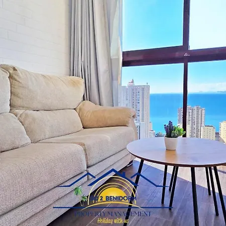 Claudia Monte Carlo Benidorm