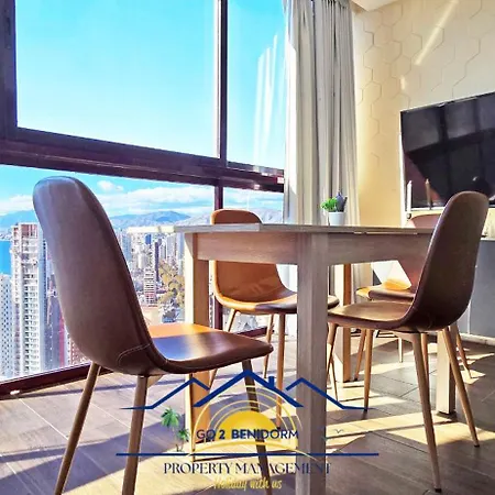 Claudia Monte Carlo Benidorm